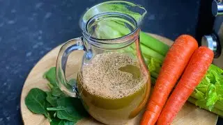 Celery, carrot and spinach juice. Drink to help regulate blood sugar in Diabetes