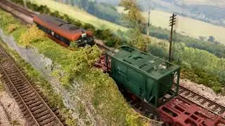 KIRLEY JUNCTION  - IRM's A Class in IR Supertrain livery