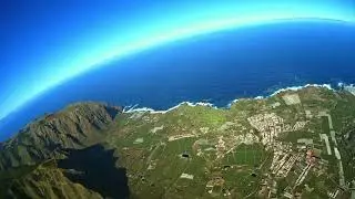 VSC - La Isla Baja, costa verde y volc&aacute;n - Paisajes de Tenerife 4K