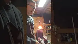 Forge welding a ring (trivet base?), for the first time. 