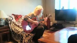 Kit Morgan of Jethro Tull, Curved Air & Vanessa Mae plays the Kinkade Glastonbury Delux Guitar