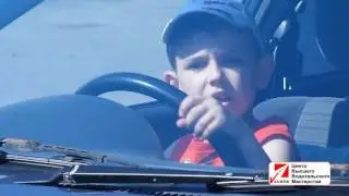 Ребенок за рулем в ДЕТСКОЙ АВТОШКОЛЕ БЦВВМ. Барнаул школьники ездят на машине Барнаул