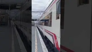 C-2 S-447 Saliendo de Alzira #valencia #C2 #Renfe #dimaria #cercanias