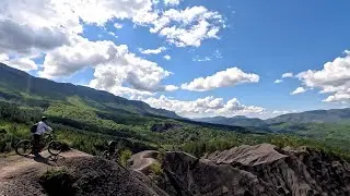 Draix Les terres noires avec les crêtes fines en compagnie d'un groupe Ardéchois 1ère partie.