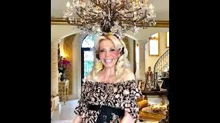 Toni Holt Kramer is Back!