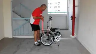 How to fold and roll a foldable bike (Dahon or Tern)