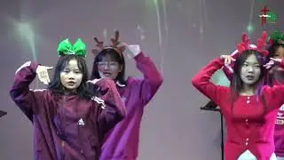 Christmas is the best time of the year - Christmas Dance By Youth Victory