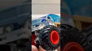 CRUSH DELIVERY MONSTER TRUCK #reels #hotwheels #toys #trending #fypシ #shorts #monstertruck #viral