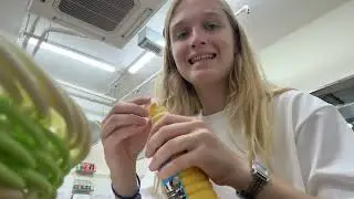 D&eacute;jeuner dans un centre commercial d&eacute;saffect&eacute; (Hong Kong Vlog 4)