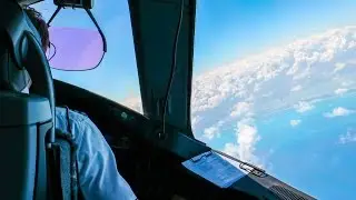 Cockpit view - Boeing 787 Dreamliner Landing Cancun Airport Tui Fly