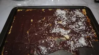 How to make Christmas crack. #chrismascrack #Christmassnack #recipe