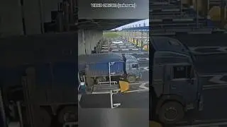 Instant Karma For This Toll Jumper!