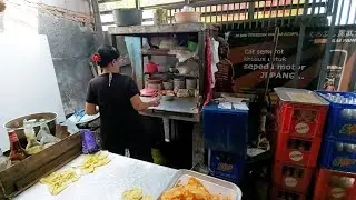 JAMAN SAYA SMA SUDAH NYOBA MIE AYAM DI DALAM GANG INI & JUALANNYA DIRUMAH !! INDONESIAN STREET FOOD