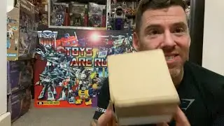 Transformers generation one rare Japanese exclusive unboxing. G1 vintage takara 1980&rsquo;s figure