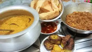 পাঁচটি আইটেম সহ সম্পূর্ণ নিরামিষ গোবিন্দভোগ চালের খিচুড়ির থালি