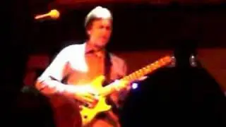 Allan Holdsworth - Red Alert (live)