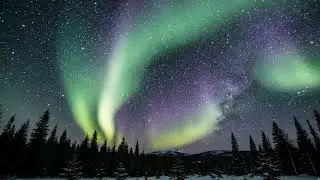 Watch The Beautiful Aurora Borealis Dance in 4K Ultra HD | Relaxing 8 Hour Loop