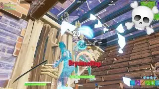 This Pickaxe has AIMBOT 🎯