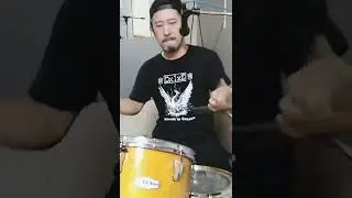 Camera vibrates by blast beats#shorts#blastbeats#grindcore#drummer#YxAxD