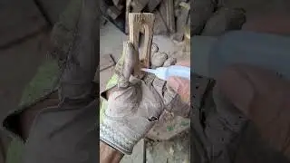 Cara membuat gagang dan sarung golok dari bambu bekas