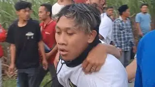 PESERTA KARNAVAL TAJINAN M4BUK BIKIN 12USUH (HARUSNYA WAJIB DENDA)