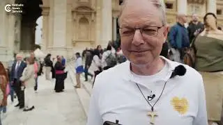 Abuse survivors cycle to Rome to ask pope's support