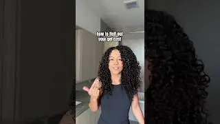 how i fluff my curls! using oil helps prevent frizz & separates the curl clumps 💕