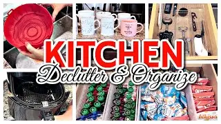 2022 KITCHEN DECLUTTER & ORGANIZE // KITCHEN DECLUTTER & ORGANIZING MOTIVATION // MOM TO MOMS