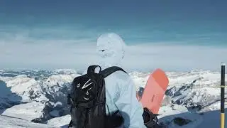 Life is dull when you slide there will be wind#Skiing#Skiing girl#Swiss skiing#Keep your p
