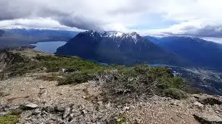 Imponente Primavera 2022: Vista &uacute;nica al Lago Epuyen desde la Pre Cumbre del Cerro Epuyen Patagonia