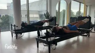 Uk&aacute;žka Pilates Reformer JumpBoard workout Cardio | Flexity