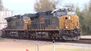 CSX 3215 leads a lengthy CSX I026-05 in Folkston, GA 2/5/22