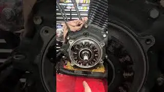 Easy way to remover REAR rocker box cover on a Harley Davidson ￼FXR/Evo engine