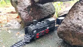 Unboxing a Mini Steam Train Running Through a Rocky Tunnel | Satisfying Model Train railking