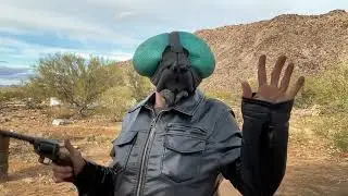 How to shoot like Steven Seagal
