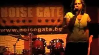 Zangstage Z-Factor