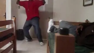 Bored @ JC 7 (Weak ass footwurking)