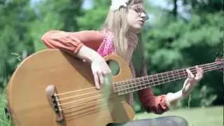 SINGER /SONGWRITER DELPHINE MAILLARD WITH MINGA BERLIN 1/3