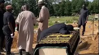 Sound Sultan : Burial / Wife shed tears and would not leave his casket 💔💔