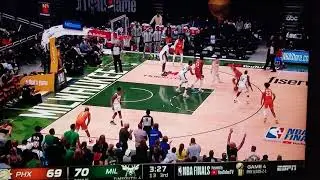 Cameron Payne with the and-1