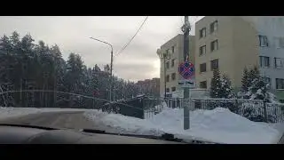 Едем на машине от перекрёстка и до съезда на Киевское шоссе. 