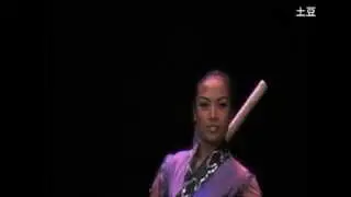 Fei Cha (表演飞叉) Flying Fork Show