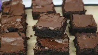 ESSE BROWNIE VAI TE SURPREENDER - BROWNIE SEM CHOCOLATE NOBRE E SEM MANTEIGA | BROWNIE ECON&Ocirc;MICO