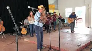 Keith Brintzenhoff and the Martin Family: Sie kummt rum der Barig (2019)