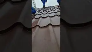 Монтаж металлочерепицы.