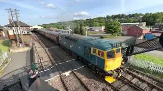 Class 27 & Class 37 Departing Bo'ness 27001 & 37025