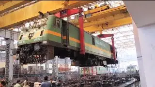 Locomotive Engine Lifting | Gomoh Electric Locoshed, Gomoh | Train Engine Repair | Indian Railway
