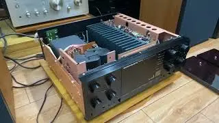 Amply Marantz PM-84D zin đẹp xuất sắc, giá hợp lý AE chơi sưu tầm. Gọi 0903.747.111.