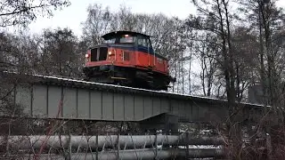 Tåg och Renovering av Järnvägsbro vid Fjällbo Vagnverkstad i Göteborg - 4k60