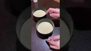 How to remove bubbles from cake batter #bakinghacks #tips